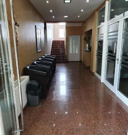 Casa de hóspedes Hotel Villa San Antonio Bijakovici
